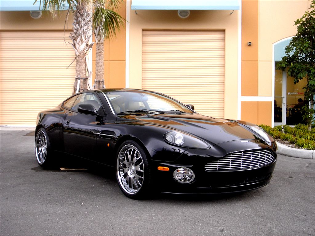 aston martin vanquish for